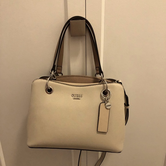 G by Guess Handbags - Guess two tone Purse 🤎🤍